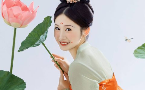 清水芙蓉 国风 工笔画 少女 古风 荷花&YiTuYu艺图语