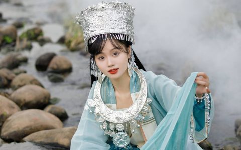 苗疆少女 小溪流水 民族风 少女 写真集&YiTuYu艺图语