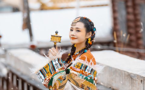 下雪天 雪景 藏族 摄影 冬天 人像&YiTuYu艺图语