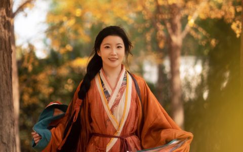 金秋 优美 古风 银杏树 秋天 树林&YiTuYu艺图语