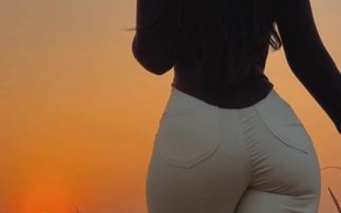 洁己u微密圈嘉宾作品照片资源,健身女神的时尚盛宴