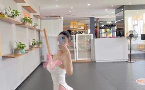 微密圈99年出生的健身女神金希儿,诠释健康美的最佳榜样
