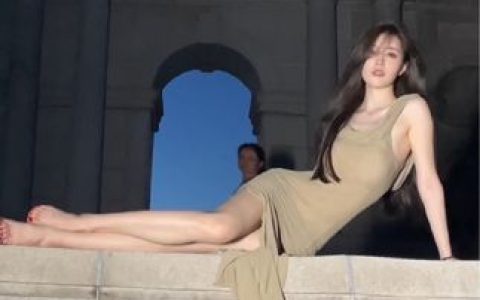 抖音谨一微密圈夕阳邂逅资源，谨一与猫梨梨CC古典与现代碰撞