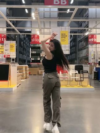 奶雯微密圈作品资源分享，时尚穿搭及生活方式的精粹分享