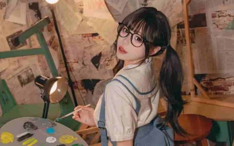 咬一口兔娘定制舞蹈作品技巧高超,成为B站瞩目舞蹈偶像