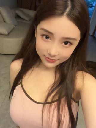 奶雯微密圈作品资源分享，时尚穿搭及生活方式的精粹分享