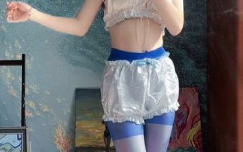 白日做梦微密圈作品资源揭秘独特穿搭风格，性感时尚引爆粉丝狂热