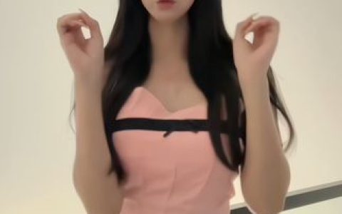 鱼神鱼维密照片获取攻略,获取他在维密圈中的照片的途径