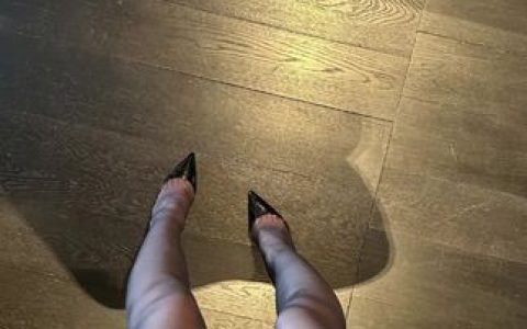 脸红Dearie免费下载,限时免费获取她的精美照片