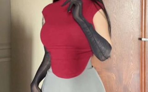 卡通百科老王与其她网红的关系，她在圈内的人脉如何？