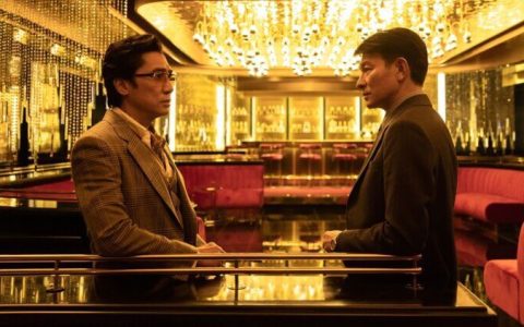 《金手指》梁朝伟与刘德华的再次合作,意外像是《爱尔兰人》的矫枉过正版本