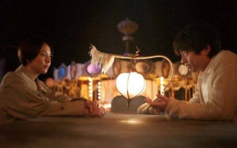 Netflix《那夜我们行向彼方》寄寓时代关怀的暖心佳作