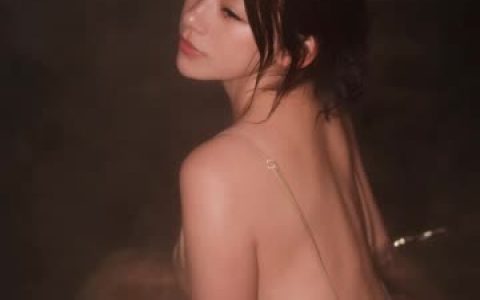 雪怡妹纸的绝美写真作品,欣赏不停