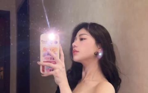雪怡妹纸(奶宝妹纸)的最新写真作品集,美不胜收