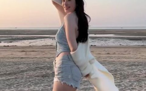 揭秘铁锤姐姐的微密圈写真及视频合集