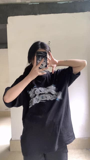 陈佩奇yyyy微密圈内幕揭秘，真实的一面是什么？
