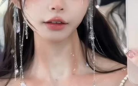 妮是老虎微密圈系列套图资源分享，全方位展示魅力