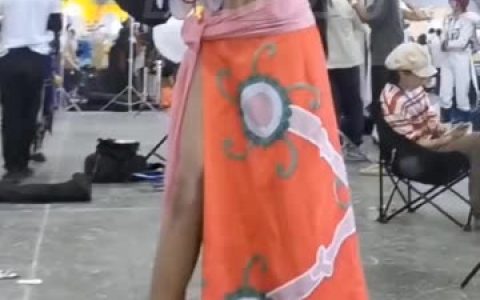 童小芯微密圈图片,魅力十足的紫色哒豚豚呀视觉盛宴