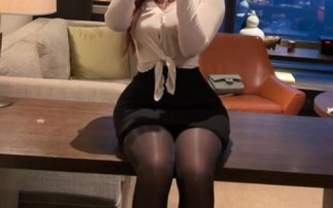 洁己u微密圈独家封面,湖南辣妹惊艳写真全系列大揭秘
