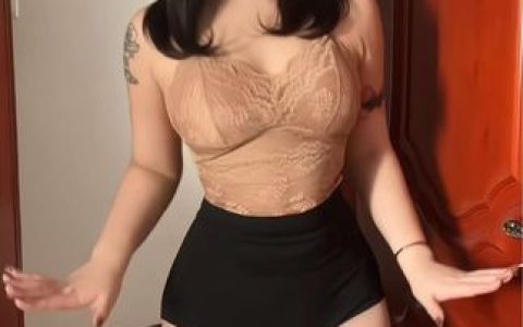 抖音小u优优子的微密圈写真(小u优优子微密圈里的美图分享)