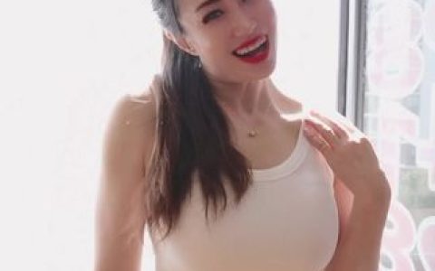 抖音小阿姨 直播热舞整活比肩定制版解析回顾,深入了解定制版热舞的魅力所在