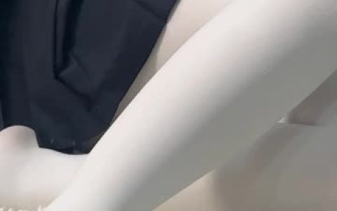 咬一口兔娘ovo定制黏黏团子兔17套图集,精美高清资源