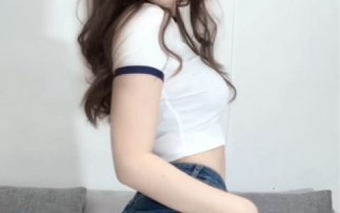抖音甜子哟维密圈图片视频资源一种活泼可爱的感觉,感受她的甜美魅力