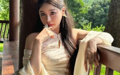 不呆猫超人气CosPlay美女，私房写真合集