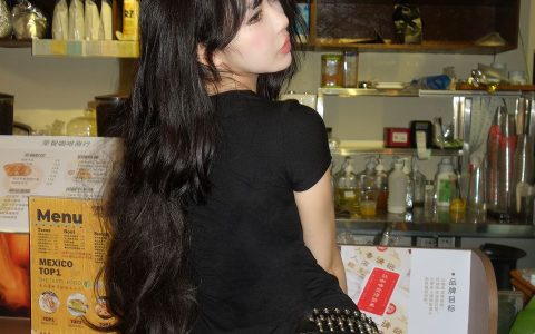 Tina很妖孽呀 小溪体操服死库水JK作品介绍,JK死库水合集
