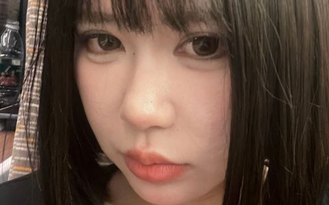 [COSPLAY] Tina很妖孽呀 草莓味的喵喵 Cos美图套图，草莓味写真集