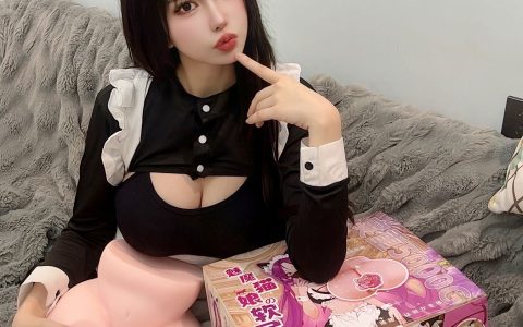 Tina很妖孽呀圣诞节COS这种圣诞第一次见~圣诞cosplay