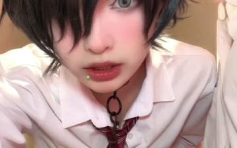 大湿级COS热辣奔放越南COS辣妹Potato Godzilla性感写真欣赏,性感写真图集