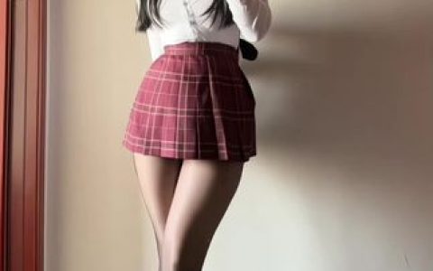 秋秋不要吃鱼JK小宝图包,微密圈资源下载攻略