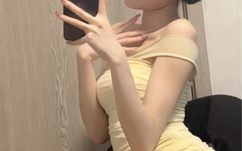 美了个滢的早期作品回顾,从青涩到成熟