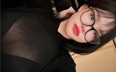 张鑫Amy微密圈付费合集独家私房作品尽显风采,绝美图片和视频双重呈现