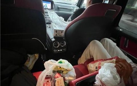 [微密圈]张鑫baby心动学姐系列，写真视频尽显青春活力