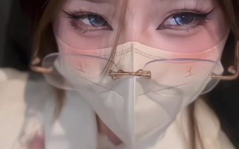 桃沢樱呀的名字怎么读?探索抖音红人背后的微密圈秘密