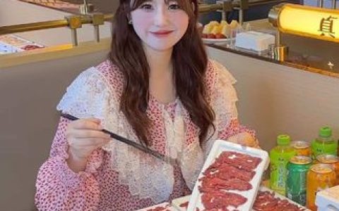 草莓粥粥舰长COS写真集下载,你还没收藏UP主的经典作品吗?