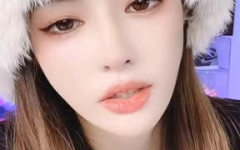 一只霸王兽翻白眼热舞，现场搞笑视频集锦回放