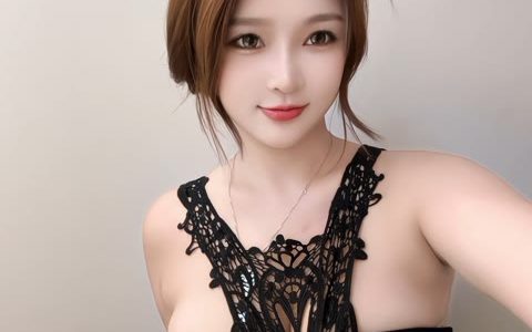 林露露5.0大摆锤视频，扣子崩掉后的搞笑瞬间回放