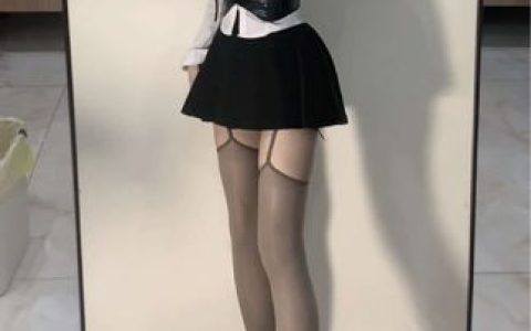 小芋泥yy护士身份揭秘,她的网红身份与现实职业之间有何联系?