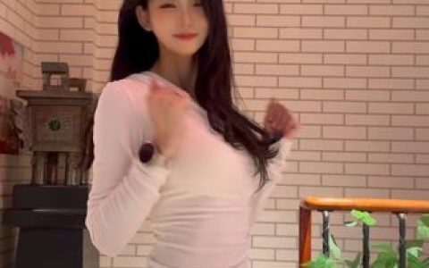 一只树懒的微密圈作品合集,她的付费资源是否物有所值