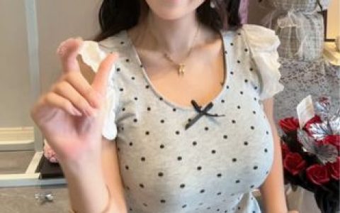 脑婆睡醒啦抖音视频分享，每一秒都是精彩的瞬间