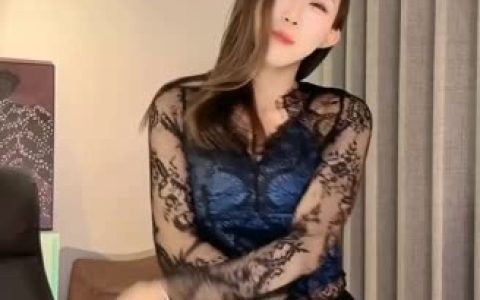 CC丸子超凶的跳舞视频,如何找到她的所有经典定制舞蹈?