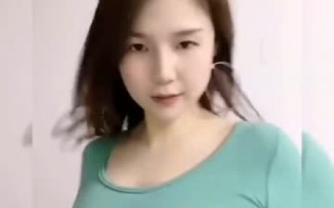 苏烟老师在哪直播?她的舞蹈为何成为粉丝焦点?
