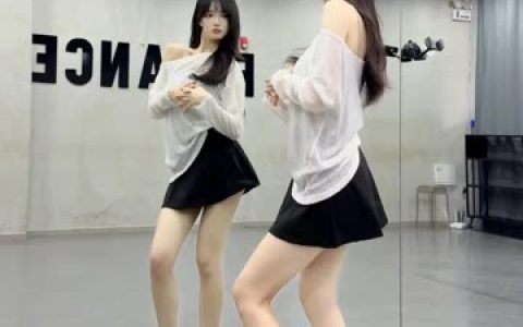 CC直播椰羊妹妹的千元定制舞蹈,为什么定制内容吸引土豪粉丝?
