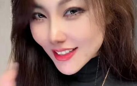 安妮朵朵和灵朵朵是一个人吗？揭示两位明星的关系真相