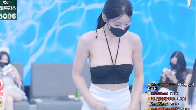 jinricp莱娜代表舞台是哪期，服装造型与个人气质完美融合