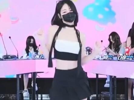 BJ舞团成员互动幕后花絮与精彩瞬间，深入了解BJ舞团成员之间的互动与幕后花絮