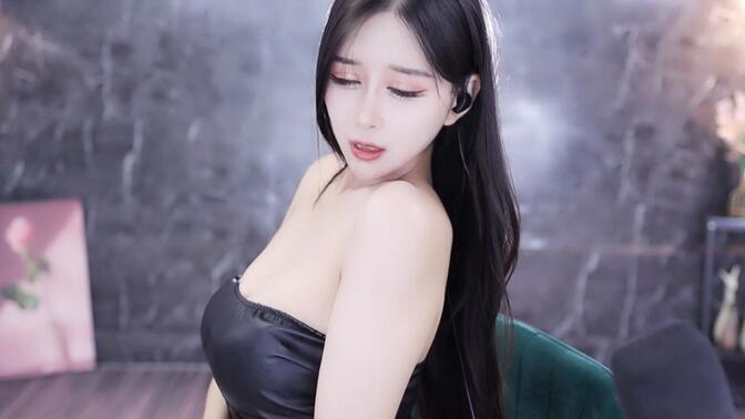 网易cc丸子超凶至尊版舞蹈艺术她如何将舞蹈与艺术完美结合，cc丸子超凶舞蹈艺术解析如何通过舞蹈展现她的艺术魅力